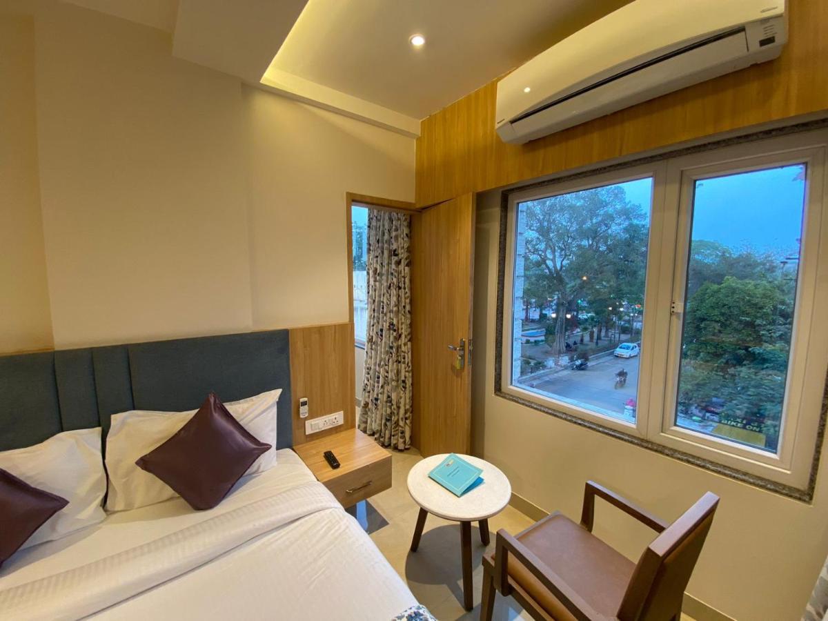 Hotel Mumbai House Express Udaipur Buitenkant foto