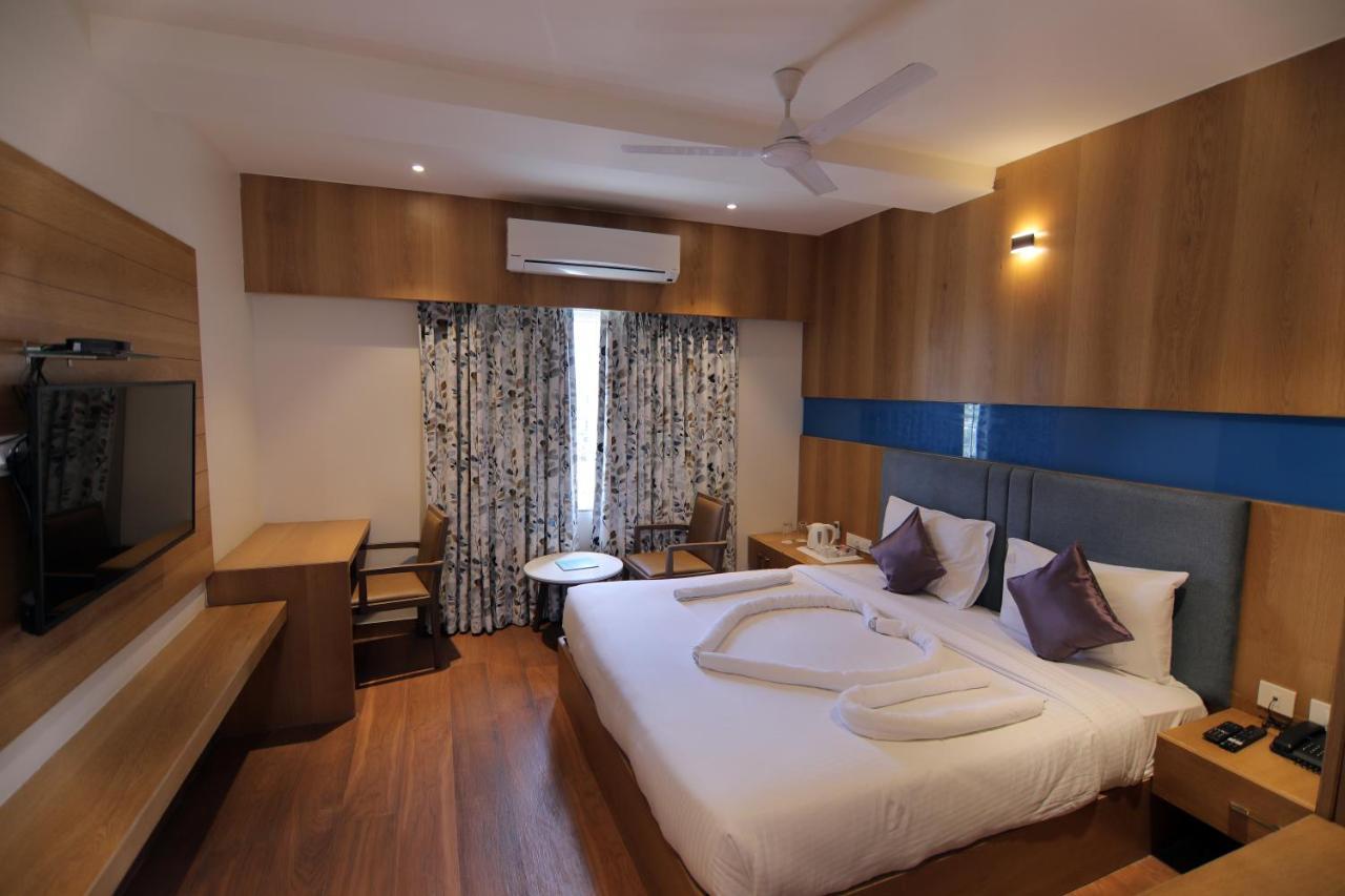Hotel Mumbai House Express Udaipur Buitenkant foto