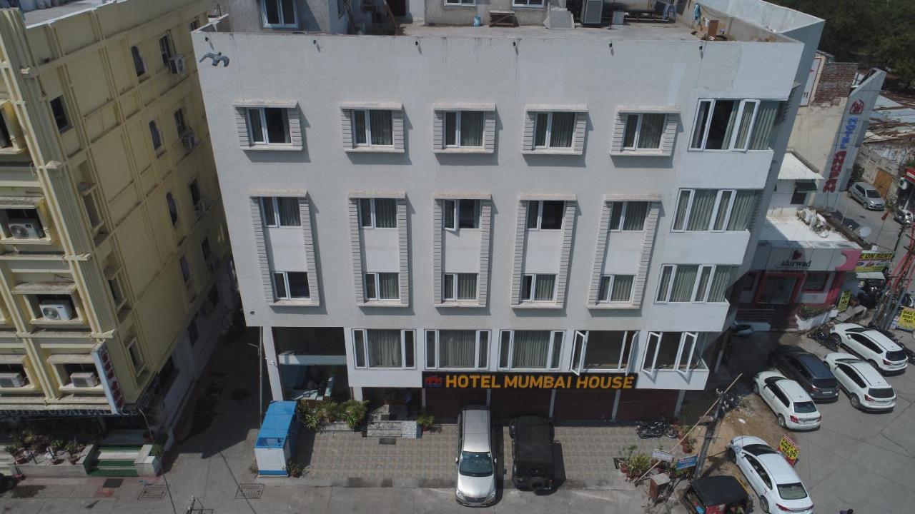 Hotel Mumbai House Express Udaipur Buitenkant foto